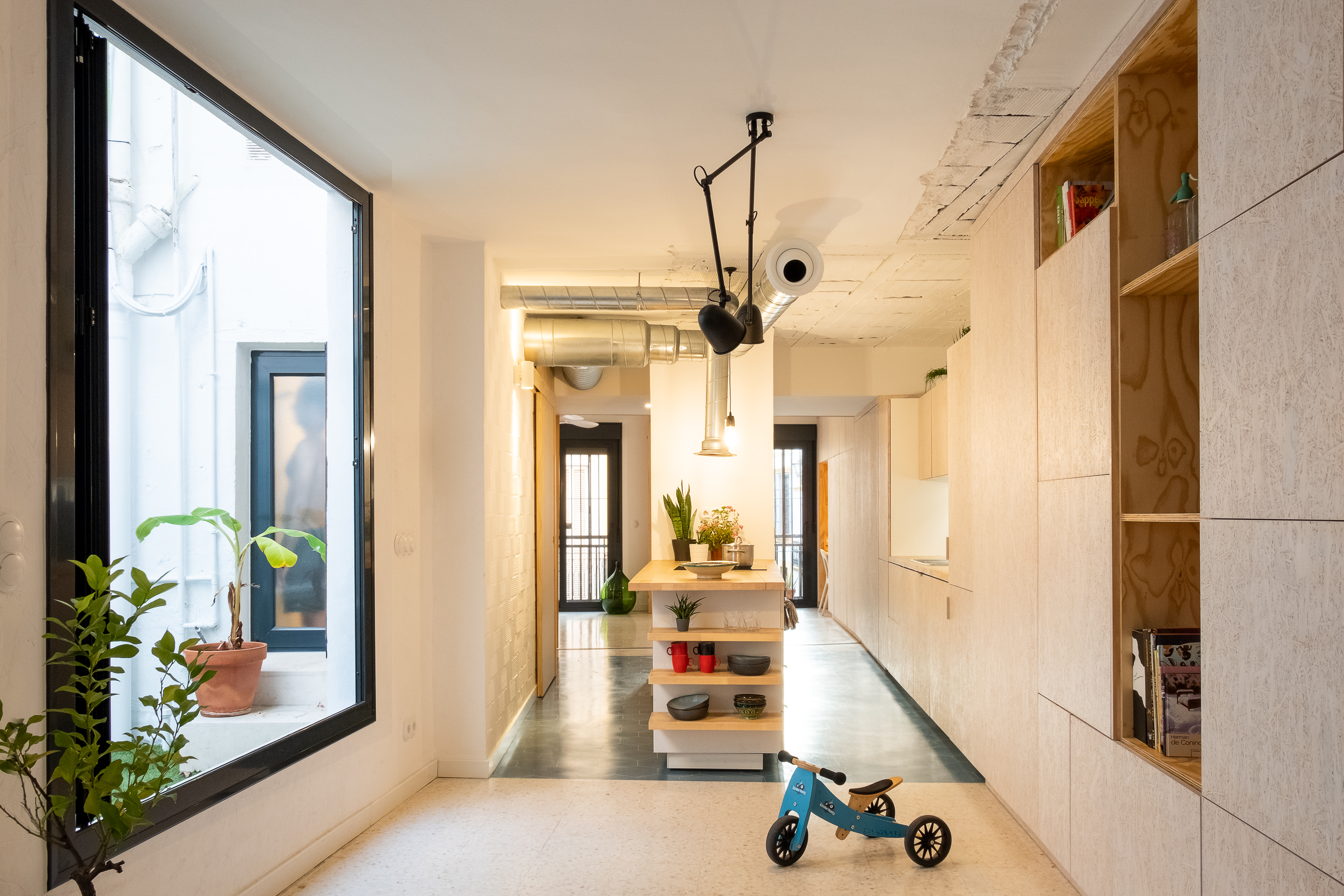 Partición móvil en movimiento para transformar la distribución interior de la vivienda Homeping